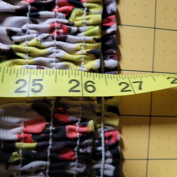 Maurices Sleeveless Top with Back Interest Misses Size 1 - Picture 6 of 7